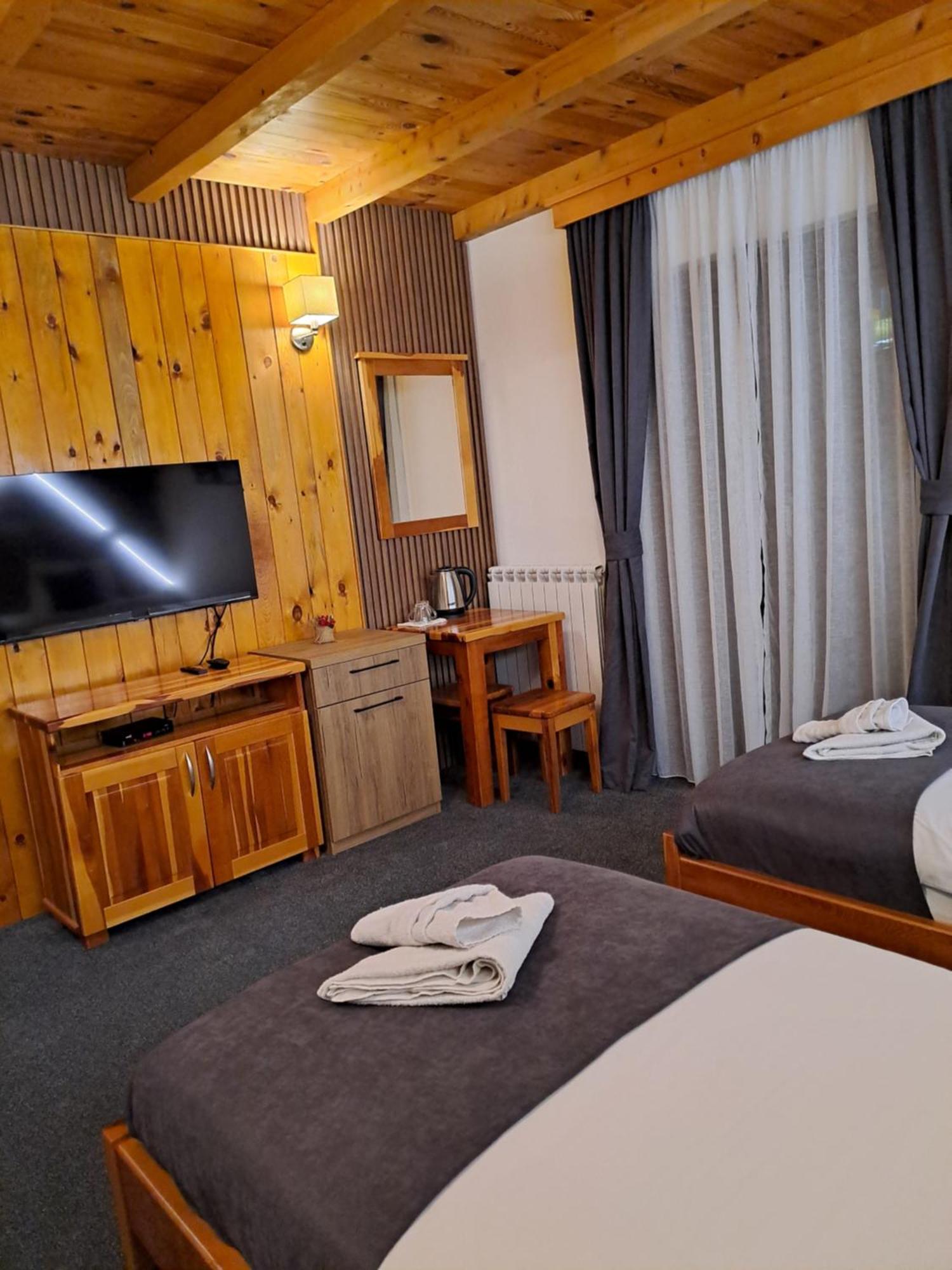 Rooms And Apartmants Mirovic Kolašin Εξωτερικό φωτογραφία