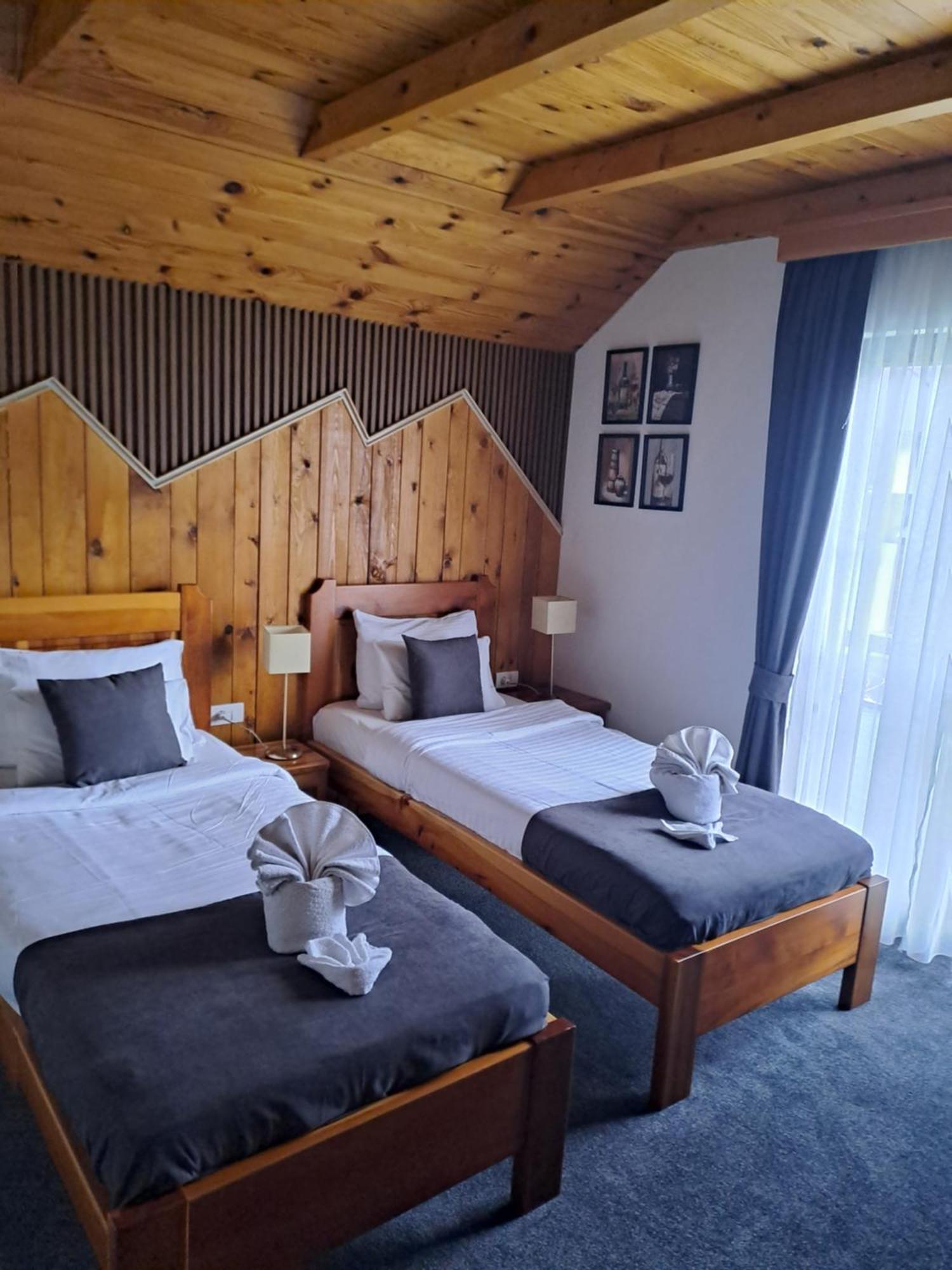 Rooms And Apartmants Mirovic Kolašin Εξωτερικό φωτογραφία